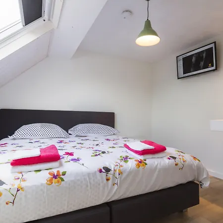 게스트하우스 Bij Jans 힐바렌빅